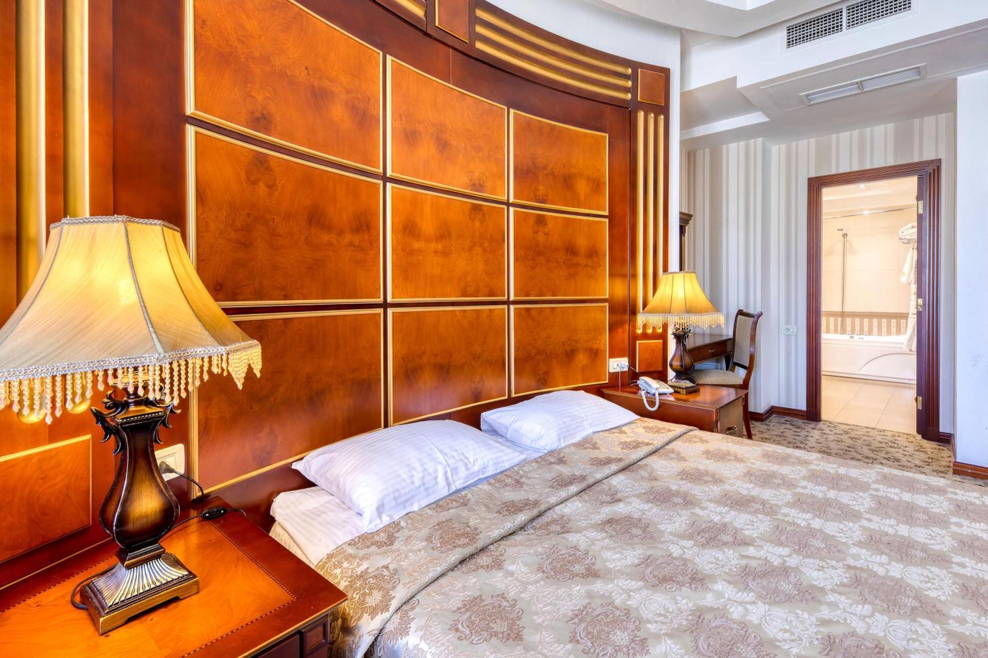 Spa Hotel Grace Forum Γιερεβάν Δωμάτιο φωτογραφία