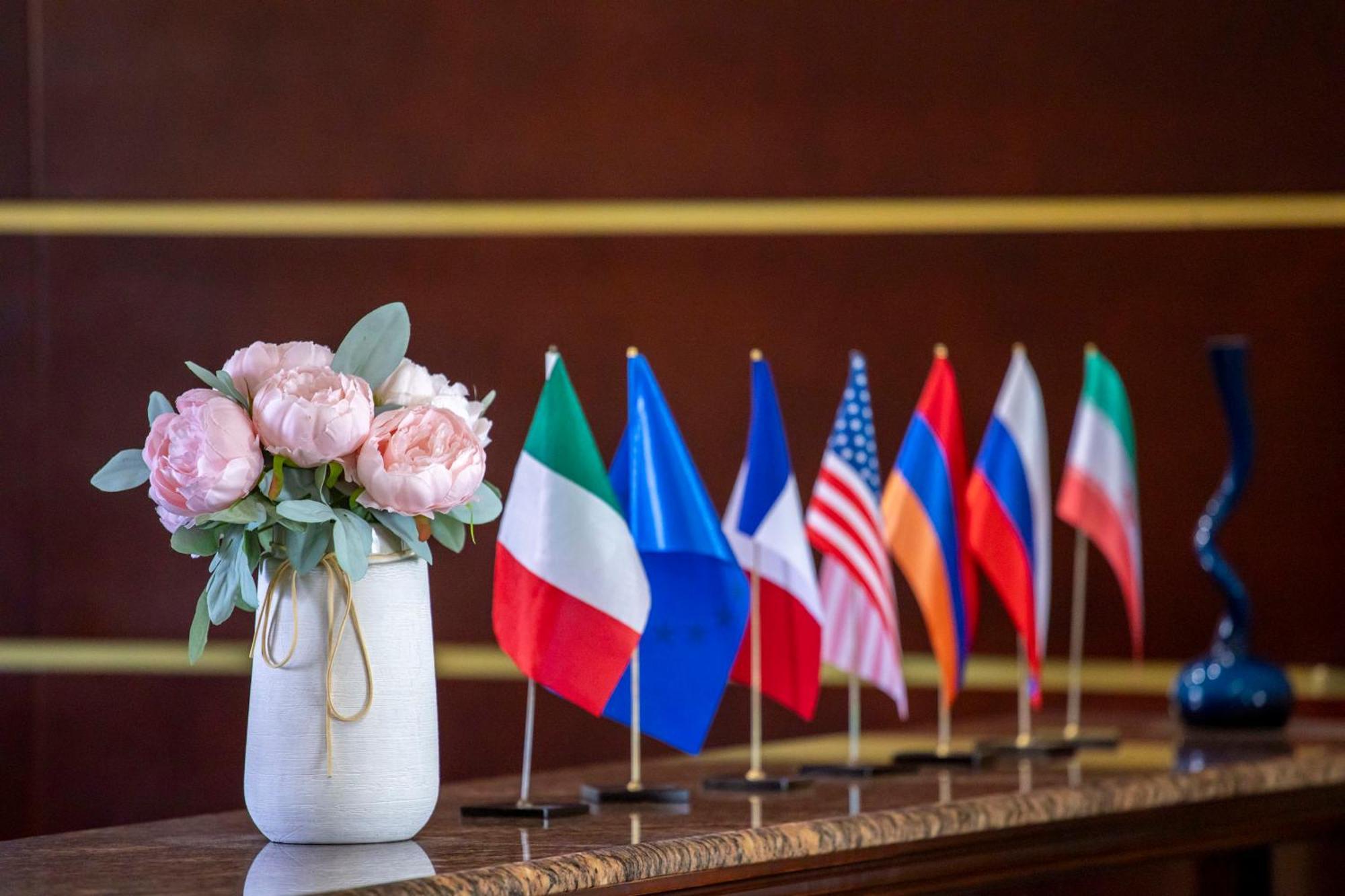 Spa Hotel Grace Forum Γιερεβάν Εξωτερικό φωτογραφία